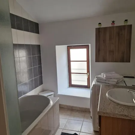 Maison Charmante, Centre Apartment Langres